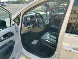 2024 Chrysler Pacifica Touring full