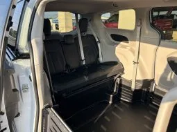 2024 Chrysler Pacifica Touring full