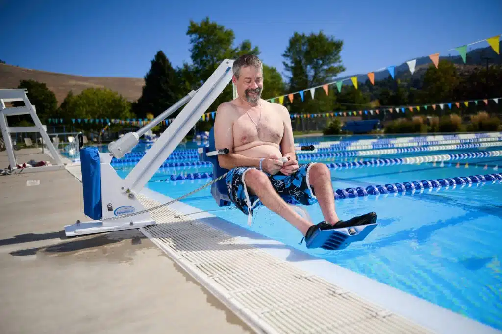 Aqua Creek Ranger 2 Pool Lift: Accessibility for backyard pools
