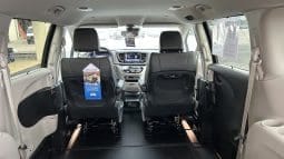 2024 Chrysler Pacifica Touring L full