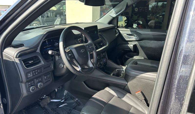 2024 Chevrolet Suburban 1500 RST full