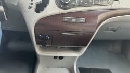 2011 Toyota Sienna XLE full