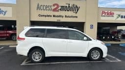 2011 Toyota Sienna XLE