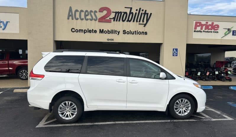 2011 Toyota Sienna XLE