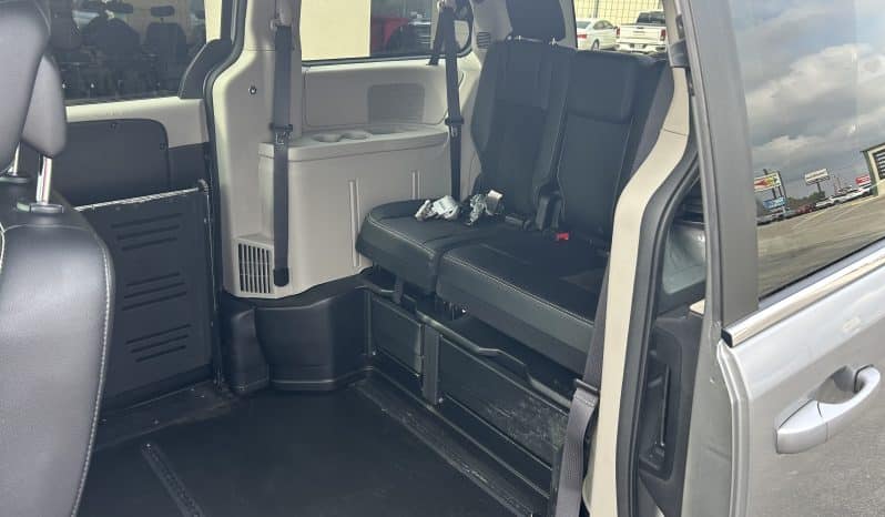 2019 Dodge Grand Caravan full
