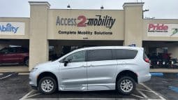 2024 Chrysler Voyager LX full