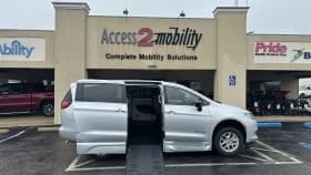 2024 Chrysler Voyager LX