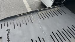 2024 Chrysler Voyager LX full