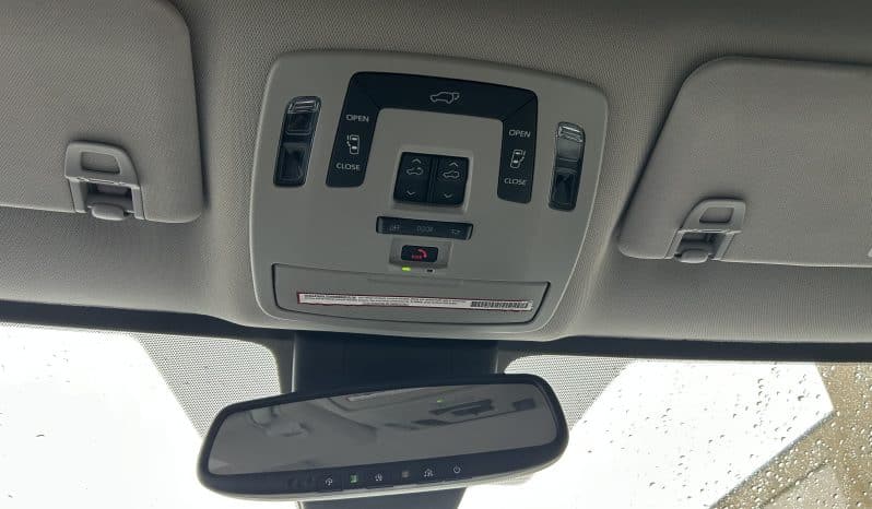 2021 Toyota Sienna XLE full