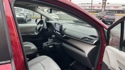 2021 Toyota Sienna XLE full