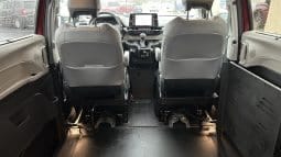 2021 Toyota Sienna XLE full