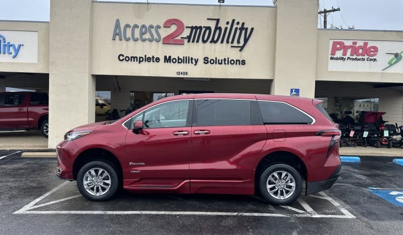 2021 Toyota Sienna XLE full