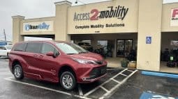 2021 Toyota Sienna XLE full