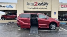 2021 Toyota Sienna XLE