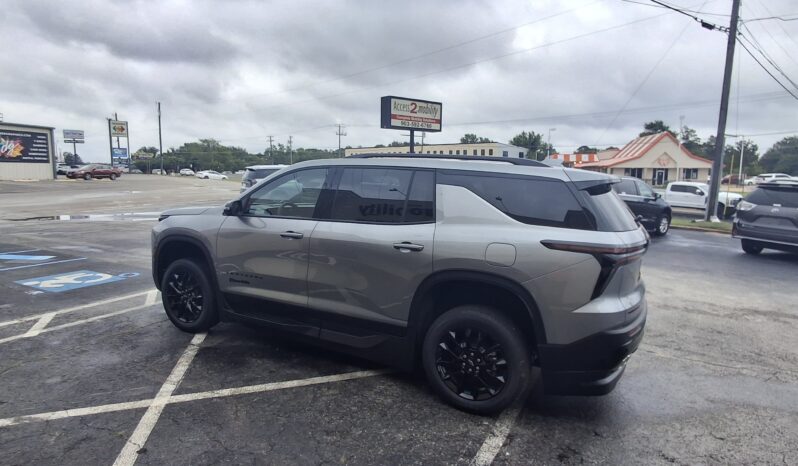 2026 Chevrolet Traverse LT full