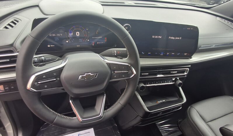 2026 Chevrolet Traverse LT full
