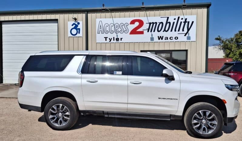 2024 Chevrolet Suburban 1500 LT full