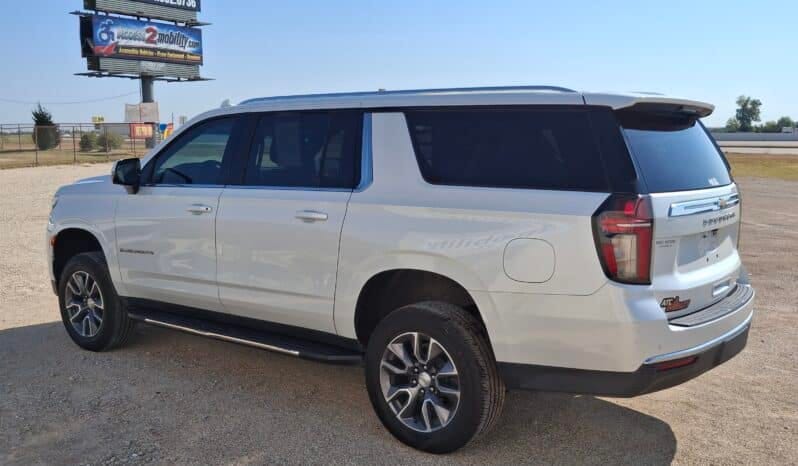 2024 Chevrolet Suburban 1500 LT full