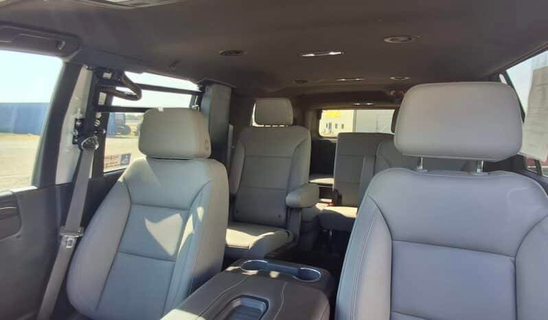 2024 Chevrolet Suburban 1500 LT full