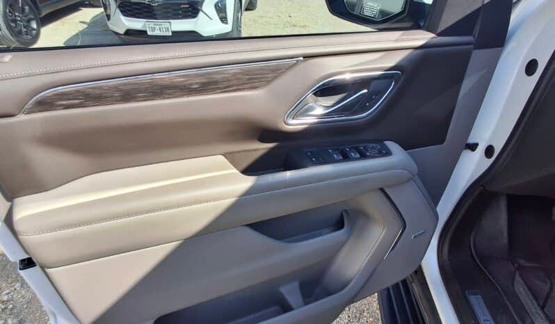 2024 Chevrolet Suburban 1500 LT full
