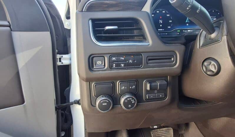 2024 Chevrolet Suburban 1500 LT full