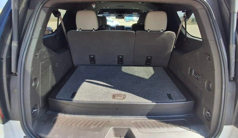 2024 Chevrolet Suburban 1500 LT full