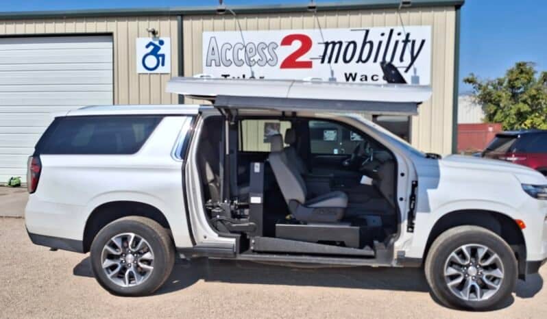 2024 Chevrolet Suburban 1500 LT full
