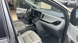 2018 Toyota Sienna XLE full