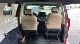 2024 Toyota Sienna XLE full