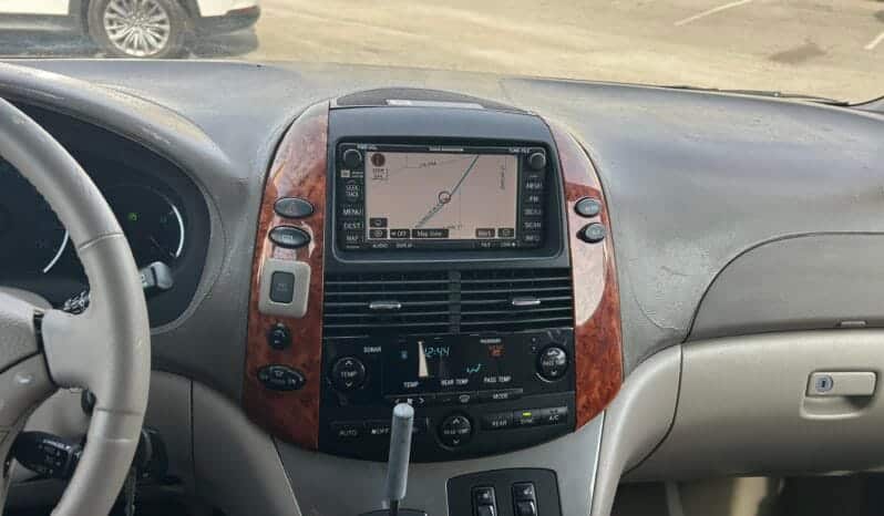 2010 Toyota Sienna XLE full