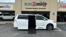 2018 Toyota Sienna SE