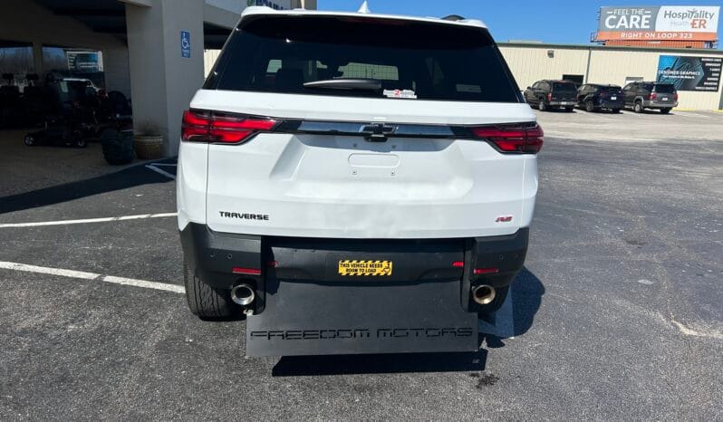 2022 Chevrolet Traverse RS full