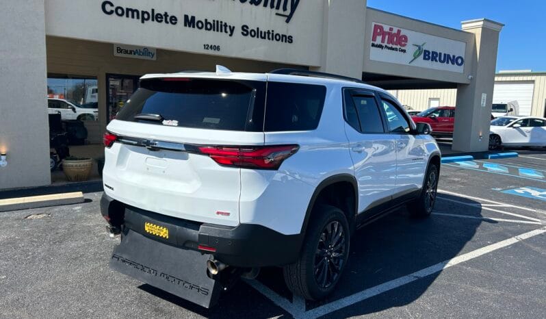2022 Chevrolet Traverse RS full