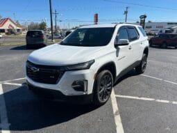 2022 Chevrolet Traverse RS full