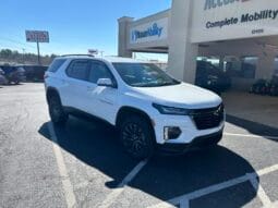 2022 Chevrolet Traverse RS full