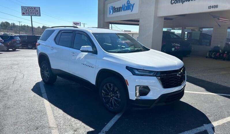 2022 Chevrolet Traverse RS full