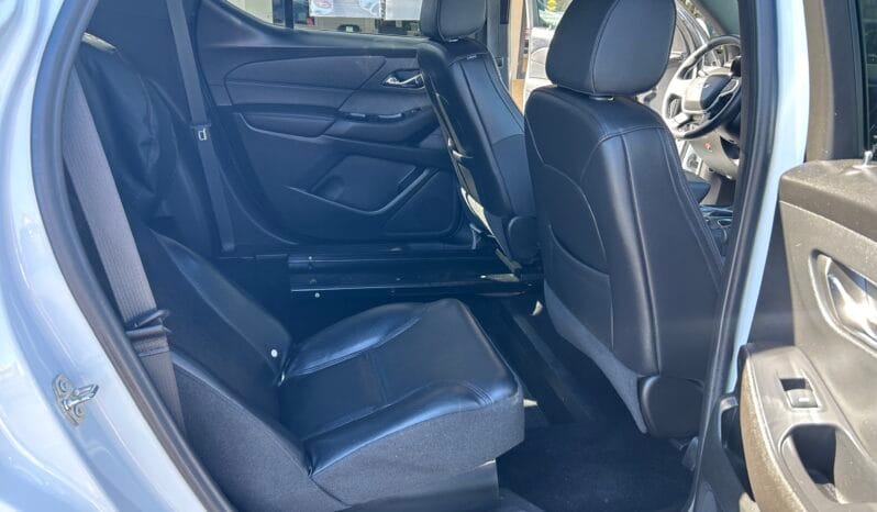 2022 Chevrolet Traverse RS full